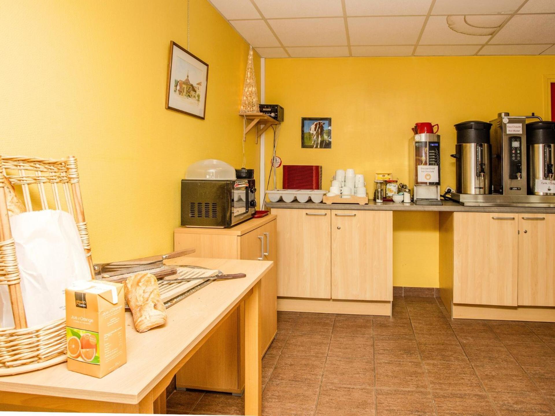 Auberge De Jeunesse Hi Pontarlier Luaran gambar